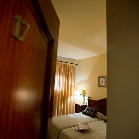 Hotel Gran Avenida Coria del Río Eksteriør billede