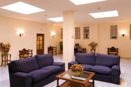 Hotel Gran Avenida Coria del Río Eksteriør billede