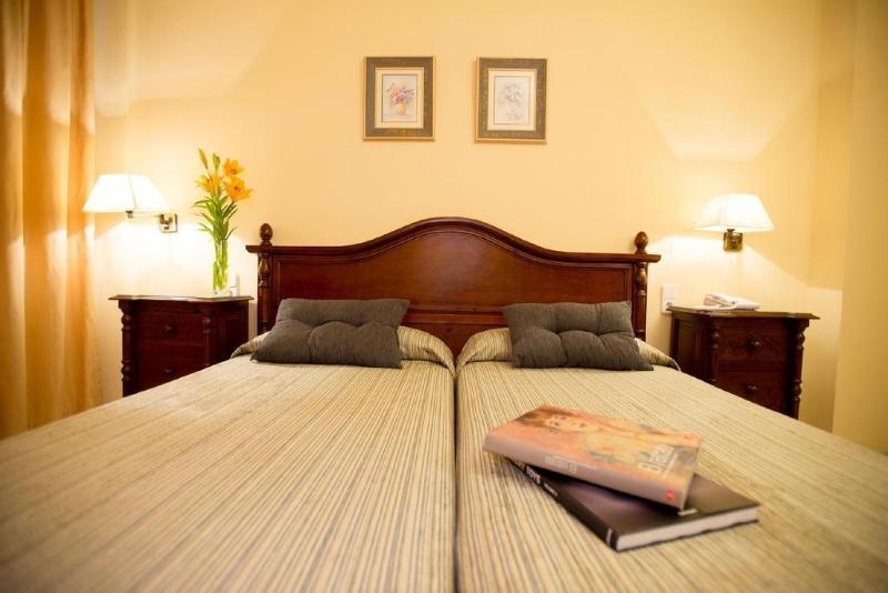 Hotel Gran Avenida Coria del Río Eksteriør billede